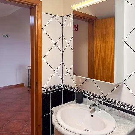 בית נופש Feiteiras House *