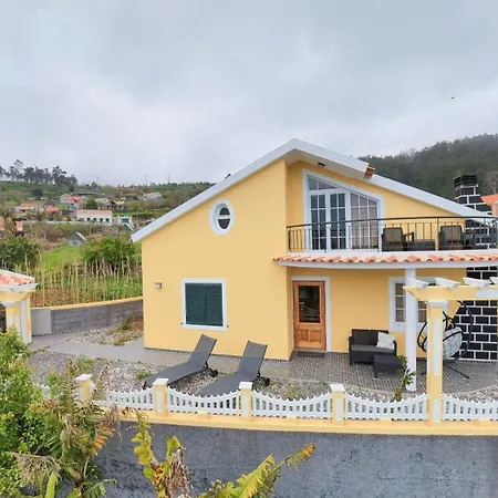 בית נופש Feiteiras House *
